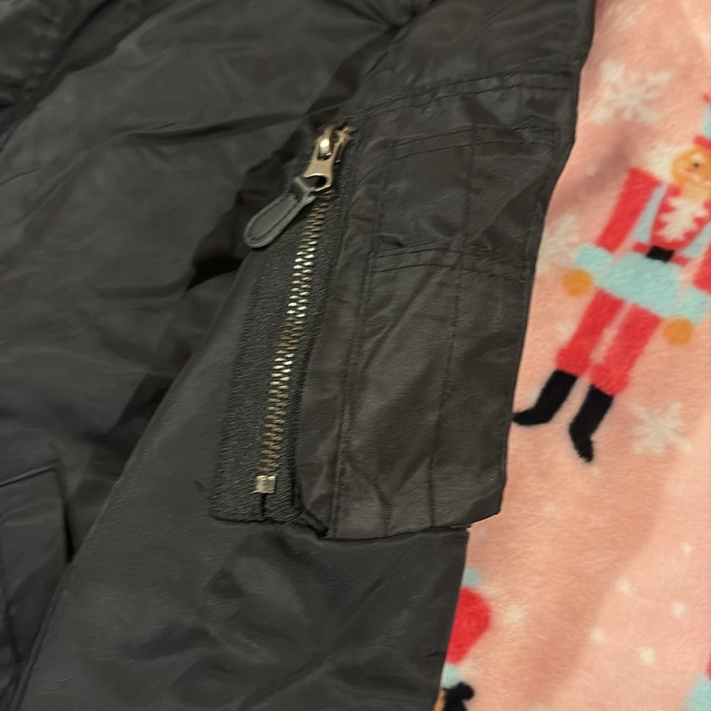 Bomber jacket - Picture 2 of 4